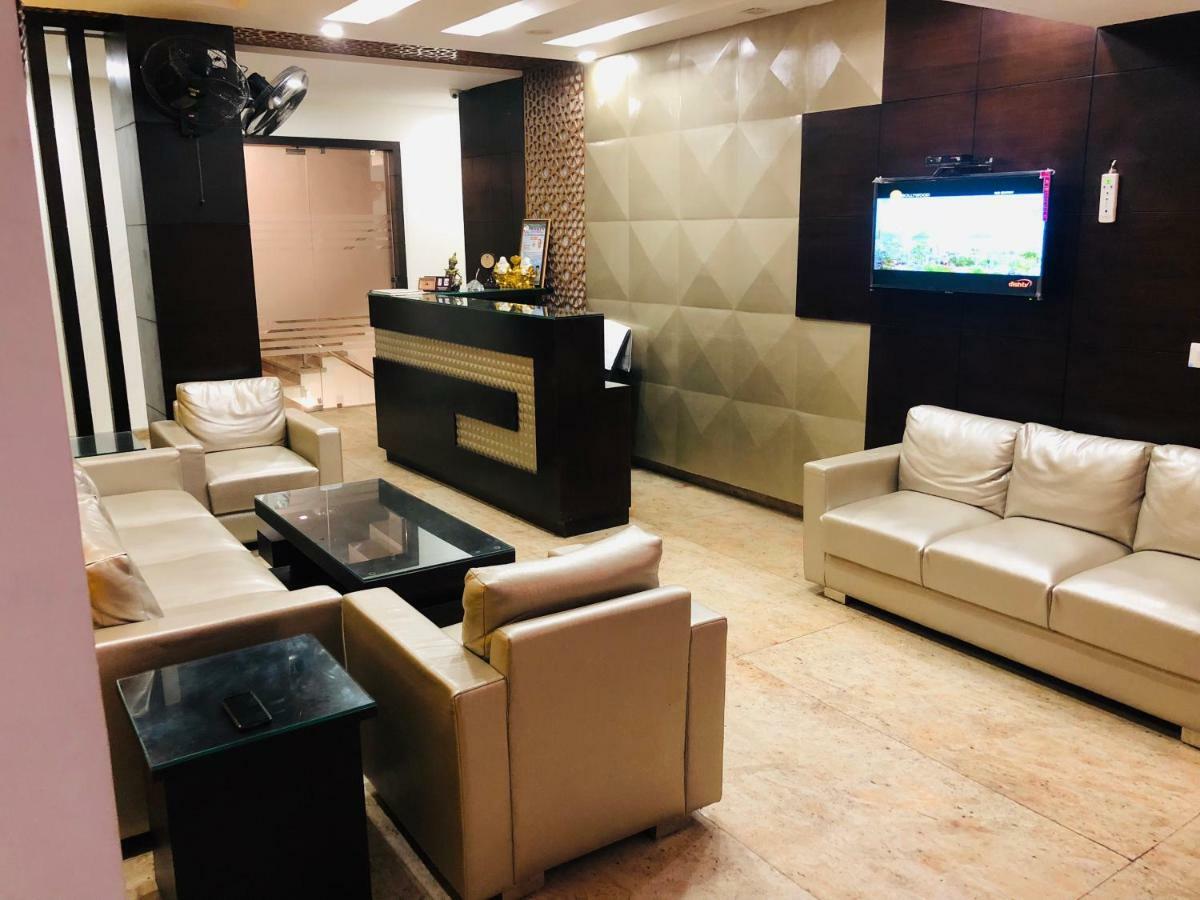 Hotel Royal Palace Hapur Экстерьер фото